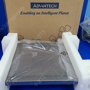 ADVANTECH어드밴텍 터치 스크린팝니다.