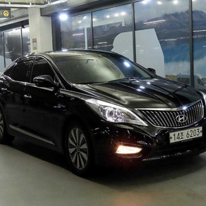 [현대]그랜저 HG 하이브리드 PREMIUM l 2015년식 l 90,102km l 검정색 l 1,200만원 l 이재성