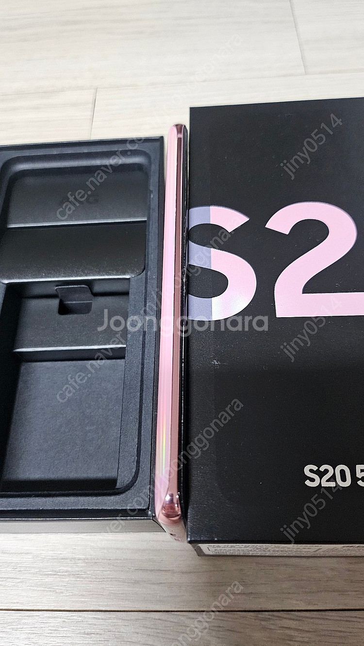 갤럭시 S20 핑크 색상 판매합니다--4