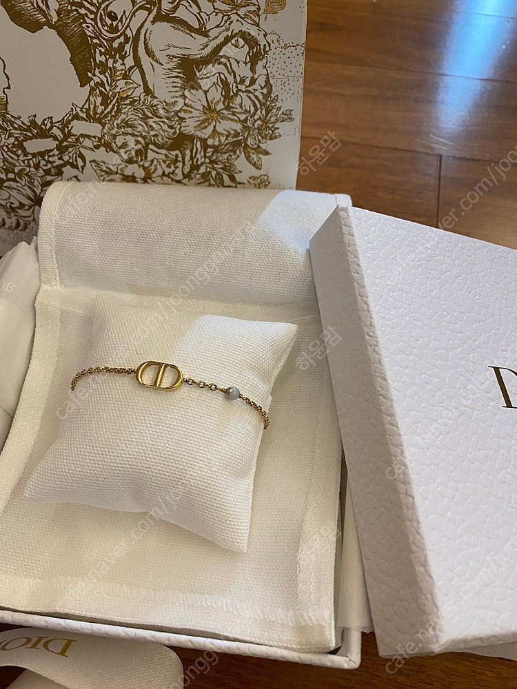 디올 여성팔찌--1