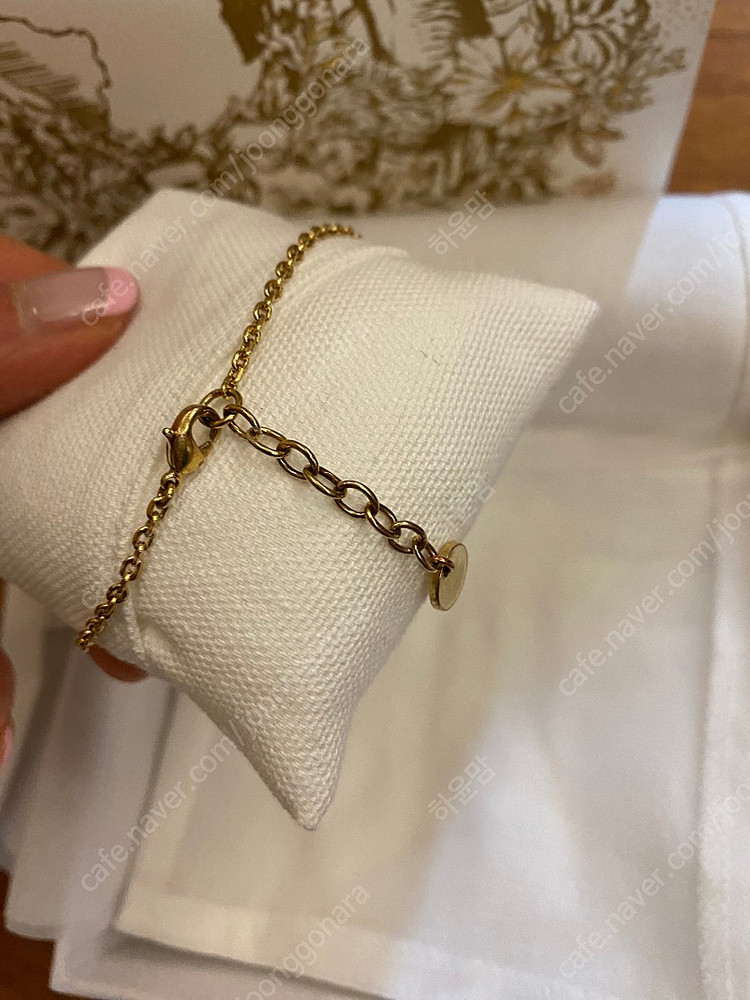 디올 여성팔찌--3