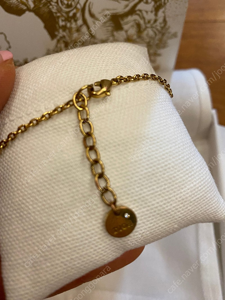 디올 여성팔찌--4