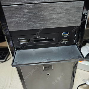 인텔i5-6600 + 파워 600W + DDR4 16G + SSD + HDD + 모니터 + 키보드 + 마우스 + USB 허브 + 멀티리더