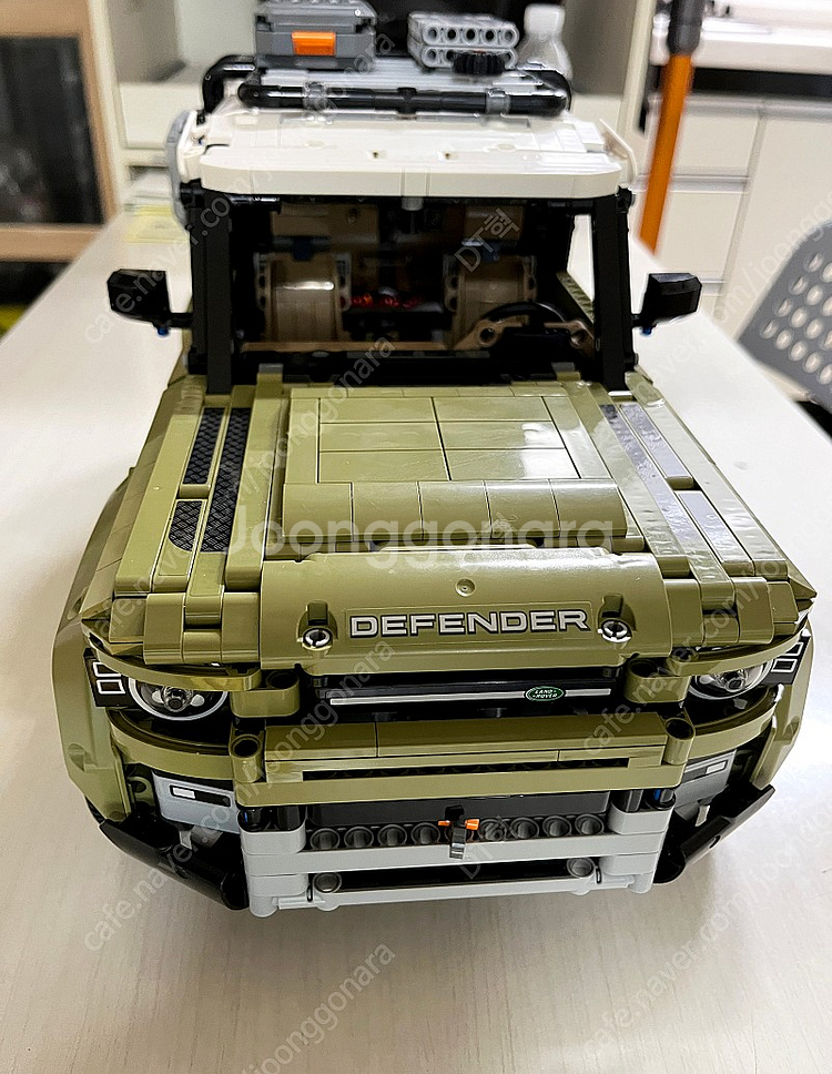 레고 42110(랜드로버 디펜더) 중고(1회 조립 후 보관중) 판매합니다.--0