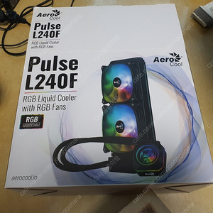 aerocool pulse l240f 2열 수냉 택포팝니다