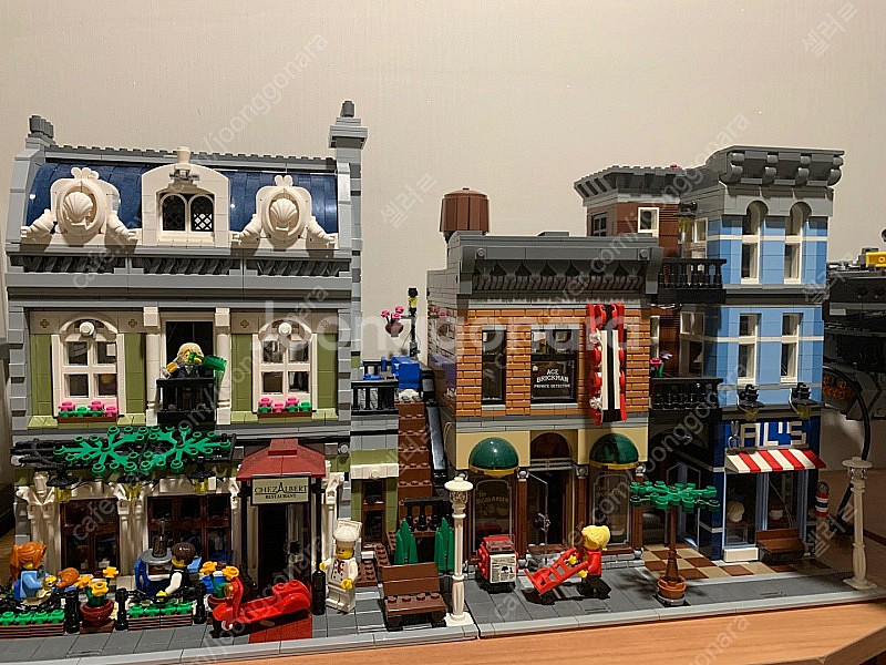 레고 10243 파리레스토랑, 10246 탐정사무소 led 포함 완성품 판매합니다--0