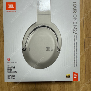 JBL Tour one m2 모델 헤드폰 판매합니다.