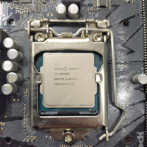 인텔 i7 10700f 팝니다