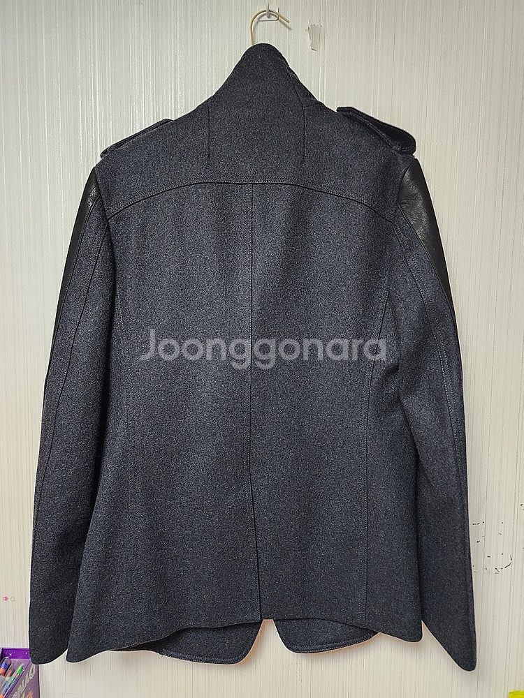 우영미 / 가죽패치소매 피코트--4