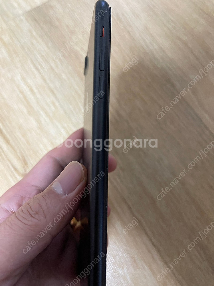 아이폰 7 플러스 256GB 팝니다.--2