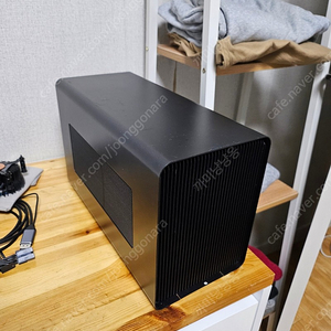 Razer core Egpu 판매합니다