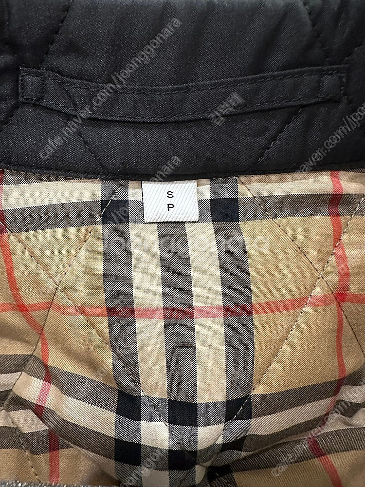 버버리 퀼팅자켓--1