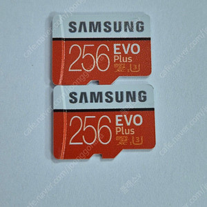 삼성 마이크로 SD카드 256GB 2개 3.5만 팝니다.