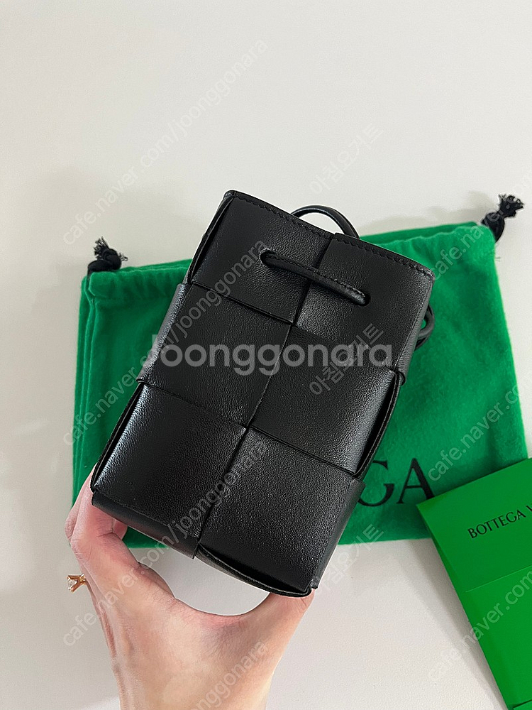 보테가베네타 미니 버킷백 블랙 정품--4