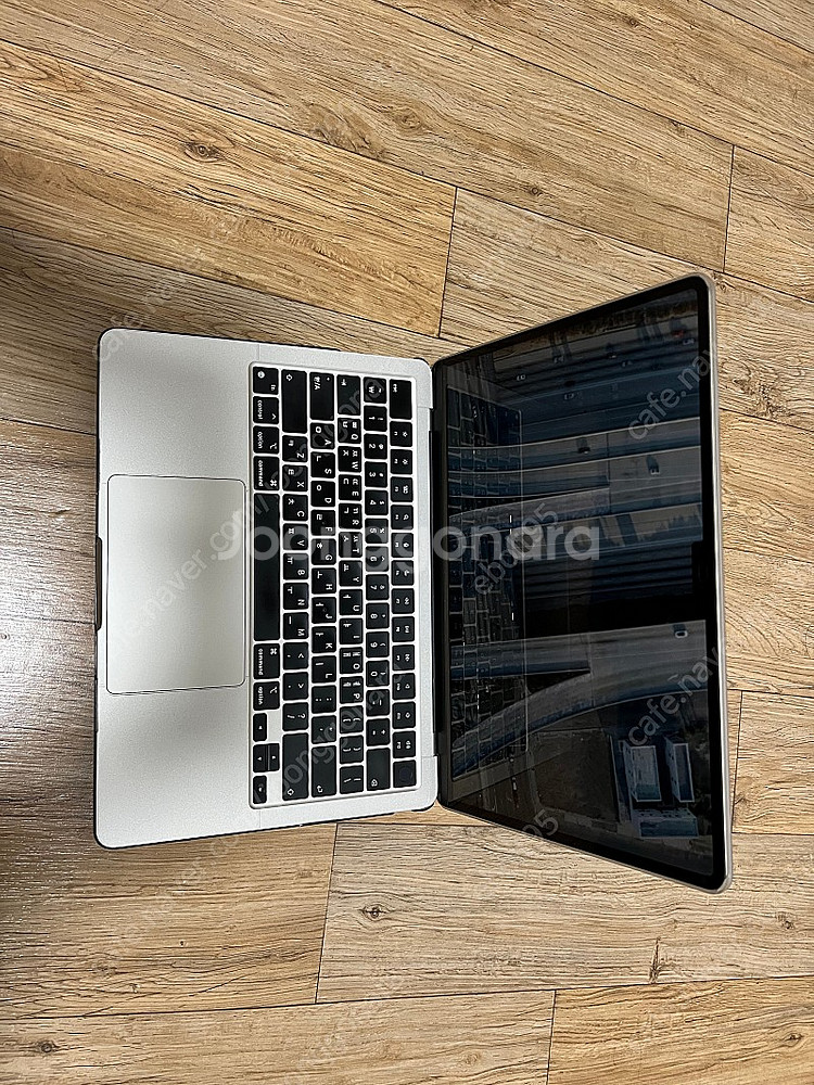 맥북 에어 m2 13인치 기본사양 스타라이트 (배터리 효율 90%)--3