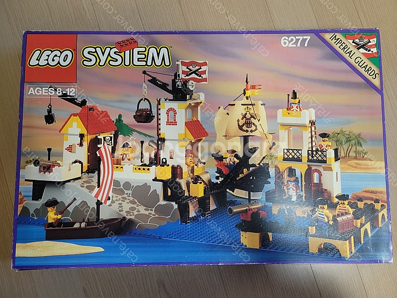 올드 레고(캐슬, 해적) 판매합니다.(6090, 6081,6277)--0