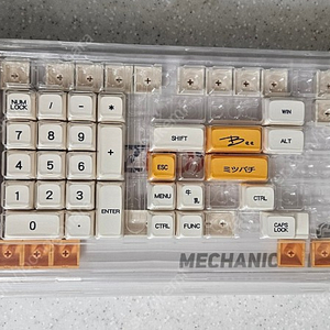 GMK67 커스텀 키보드 팝니다