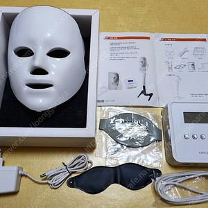 디쎄 led 마스크(업무용. 80만원에 구매)