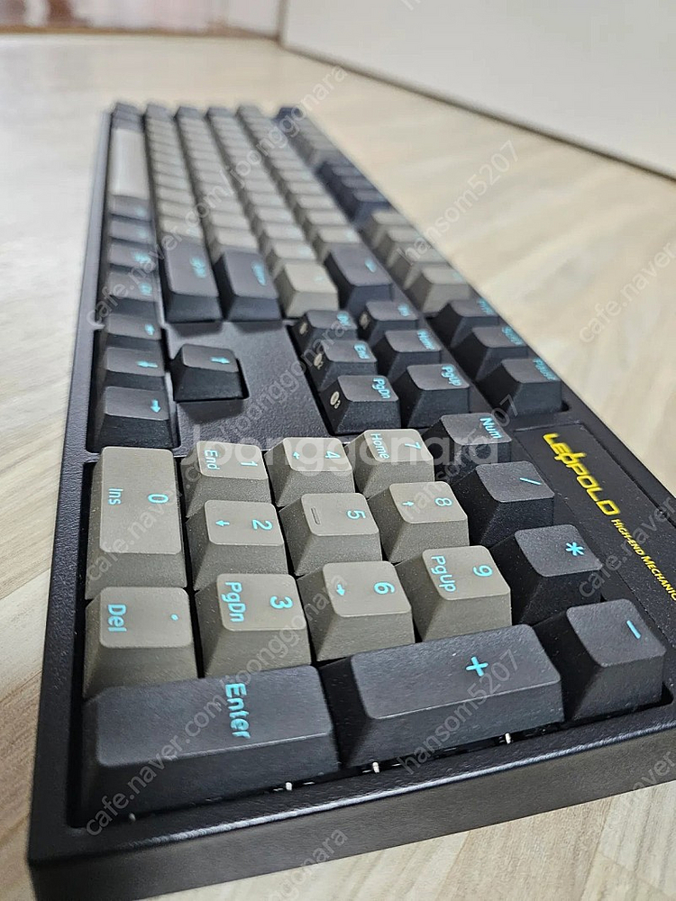 레오폴드 FC900R PD 그라파이트 청축--2