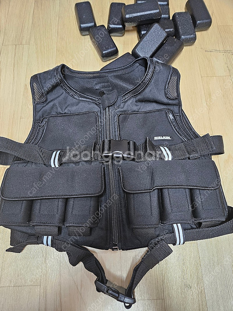 멜킨 중량조끼 판매합니다.--0