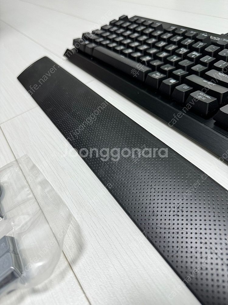 커세어 k70 lux 적축 키보드--1