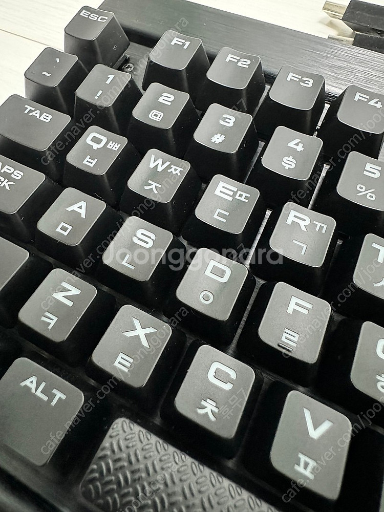 커세어 k70 lux 적축 키보드--3
