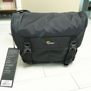 Lowepro 프로태틱 MG 160 AW II 미러리스 DSLR 메신저 카메라 백 (LP37266-PWW)