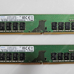 삼성 DDR4 8GB 2개 팝니다.