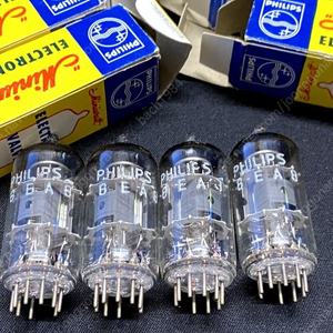 NOS/NIB PHILIPS MINIWATT 6EA8 판매합니다.