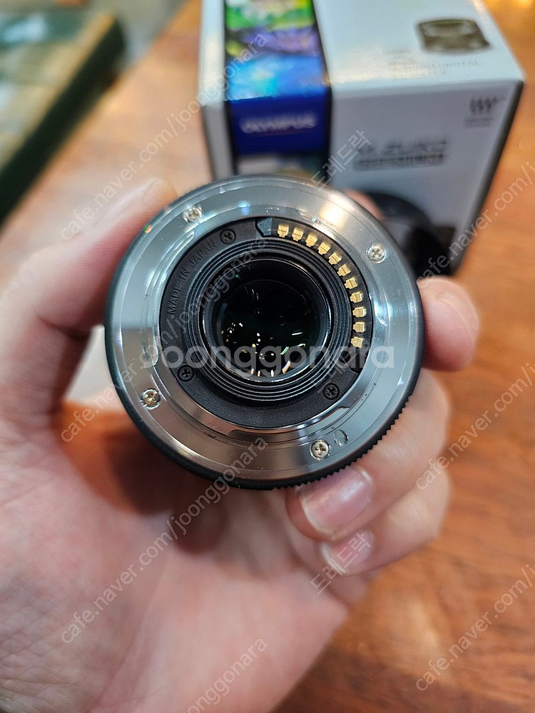 올림푸스 25mmf1.8 25.8 팝니다--1