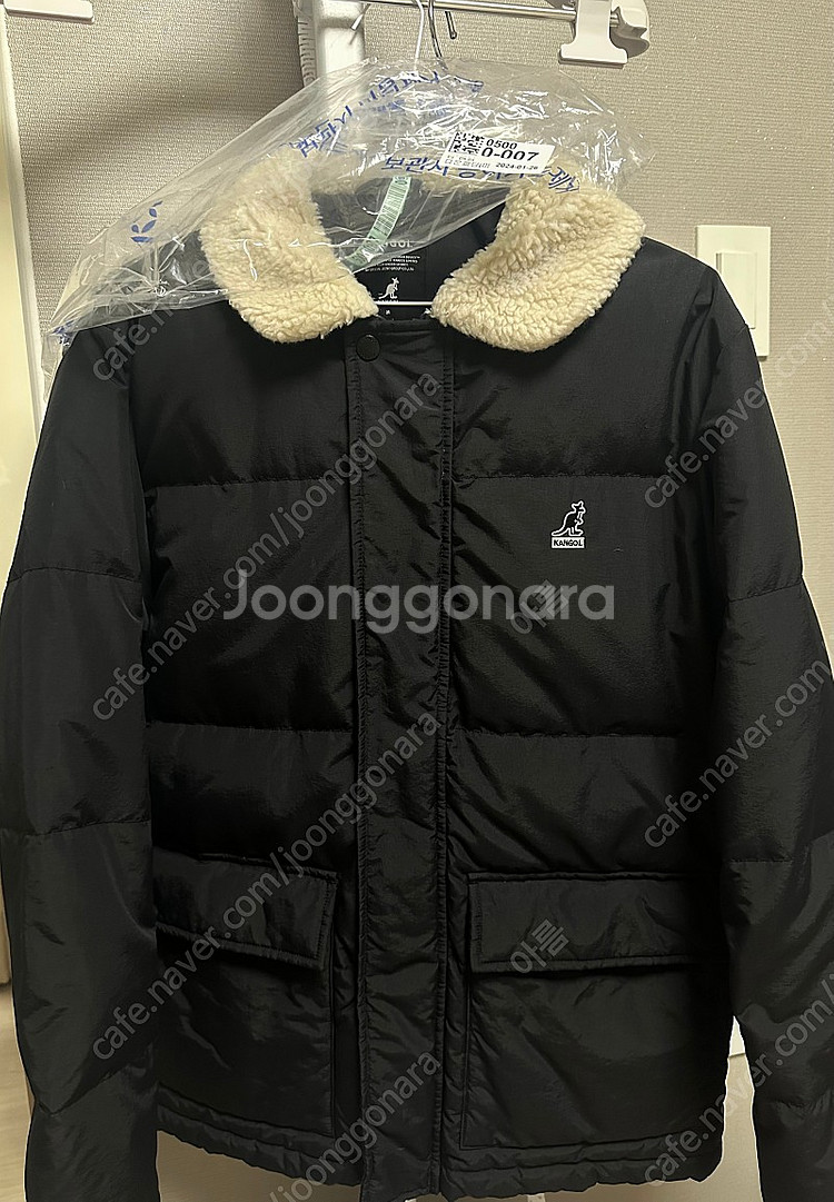 캉골 쉬어링 칼라 하프다운 9561 블랙 M사이즈 판매--4