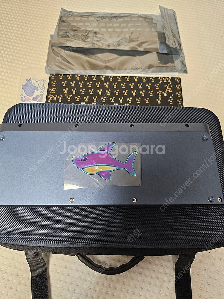 상어65 네이비 판매합니다--1