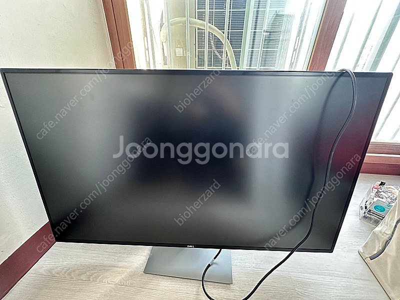 모니터 dell u4320q 팝니다--0