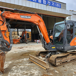 두산 DX55LC 5K 2019년식 가동5천시간대 코끼리집게 02 중고굴삭기