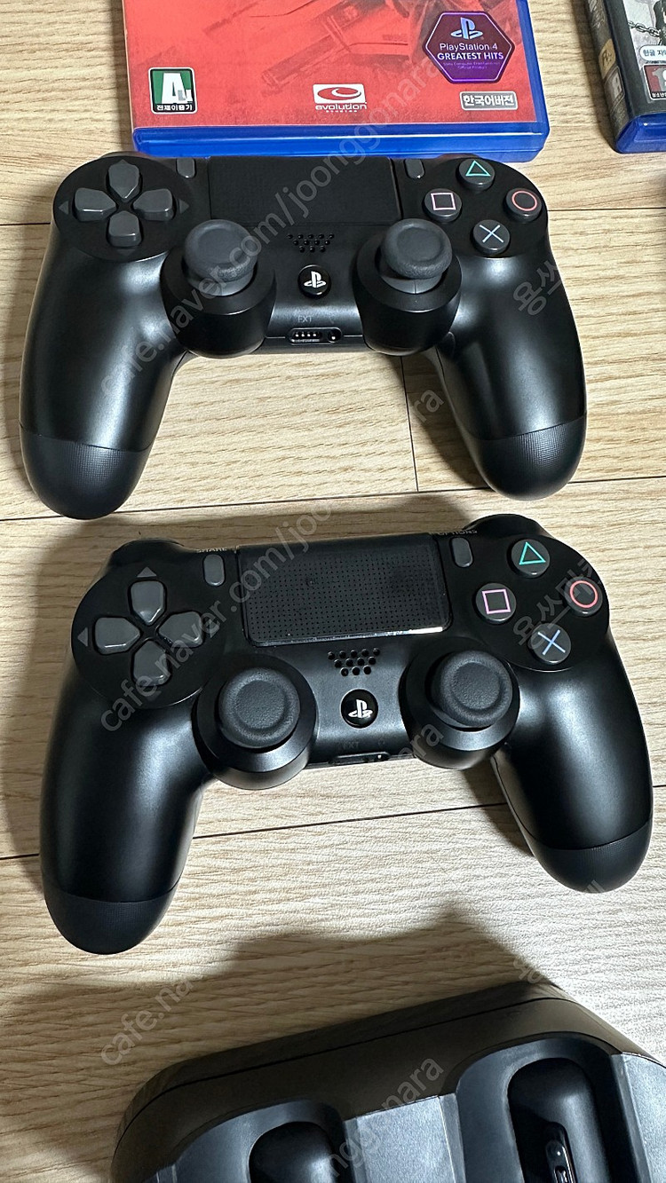 플스4슬림 CUH-2017A B01 제트블랙 500GB--2