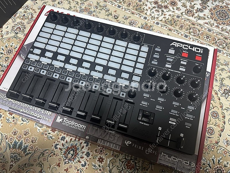 AKAI APC40 MK2--0
