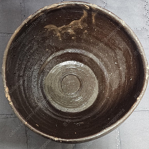 오래된 옹기그릇