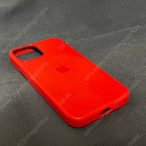 애플 정품 실리콘 케이스 프로덕트 레드 (product red) 13미니 케이스 판매합니다.