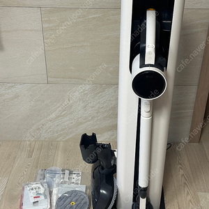 lg 코드제로 무선청소기 팝니다. (AX9984WE)