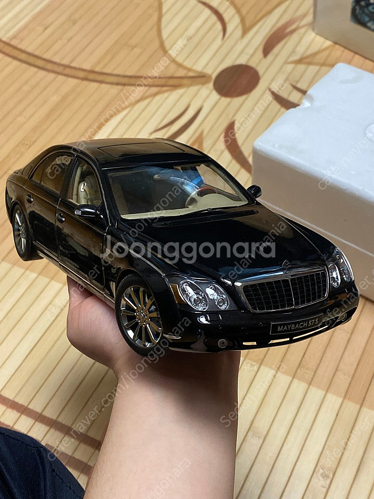 1:18 오토아트 마이바흐 57S 블랙색상 다이캐스트 ...--5