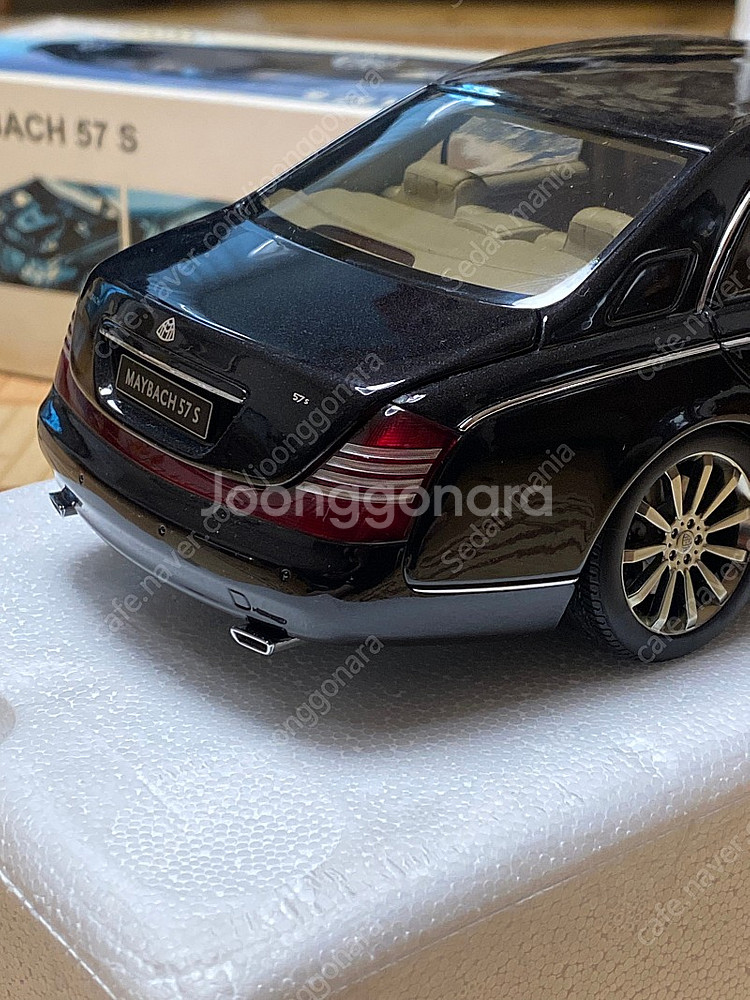 1:18 오토아트 마이바흐 57S 블랙색상 다이캐스트 ...--7