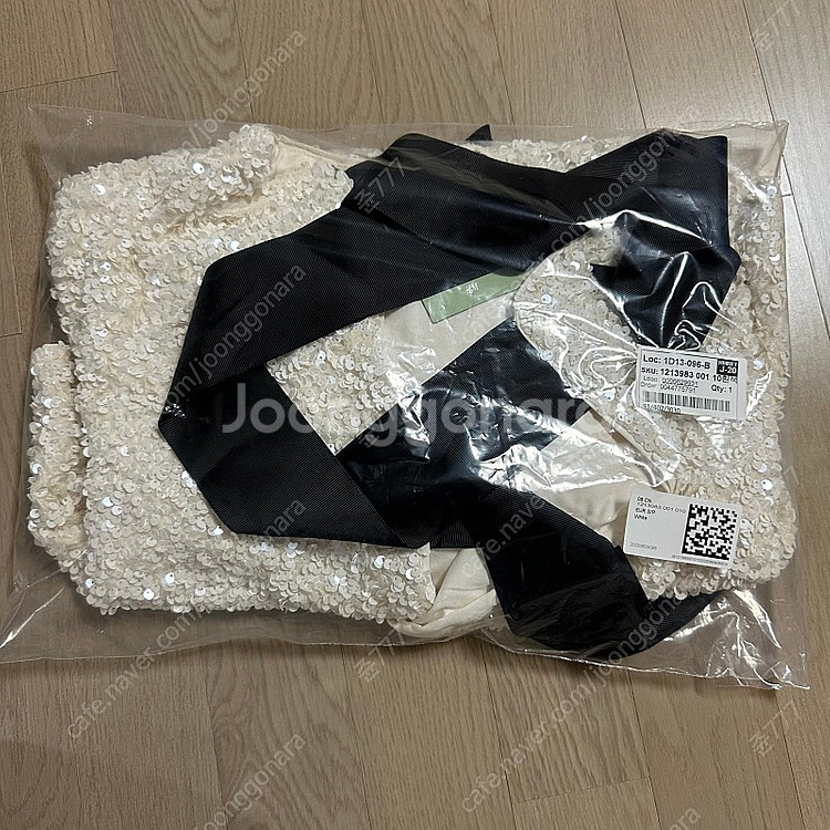 H&M 타이 프런트 시퀸 자켓 / 화이트 S / 새상품--5