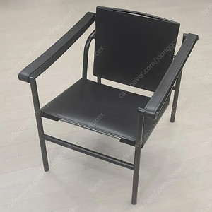 카시나 Cassina LC1 체어