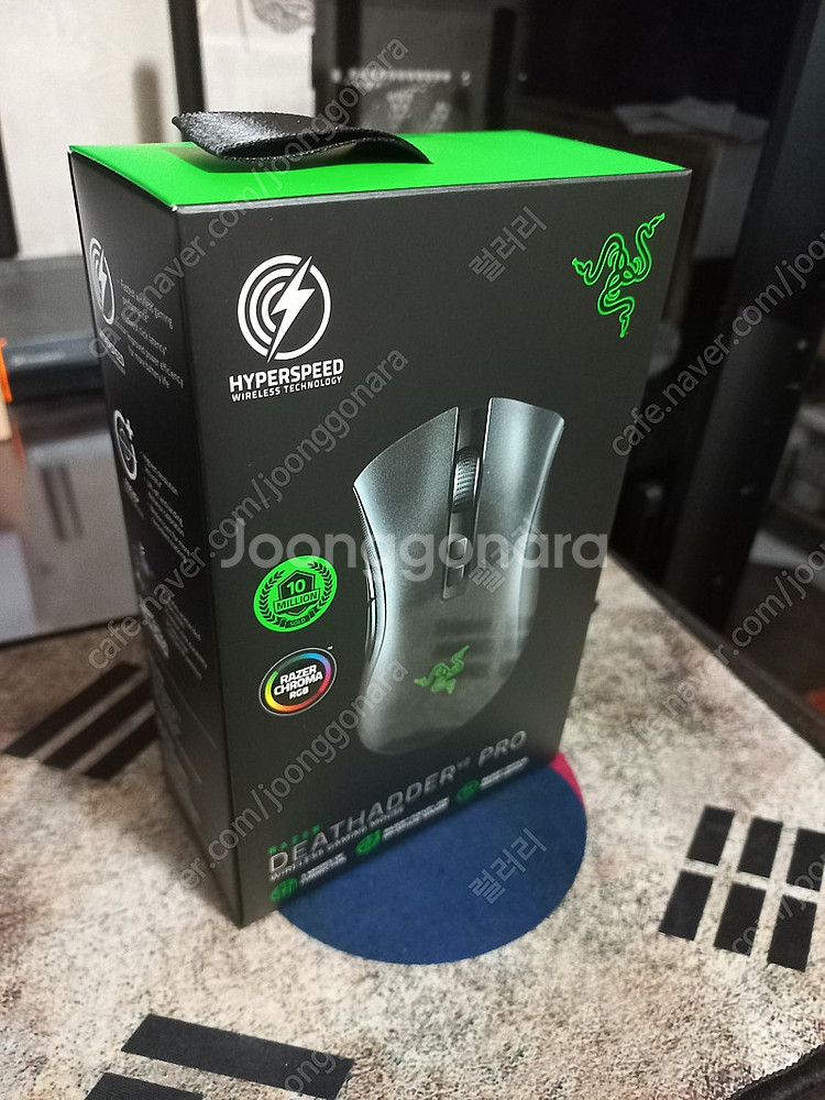 레이저 데스에더 v2 pro 무선 마우스 팝니다.--1