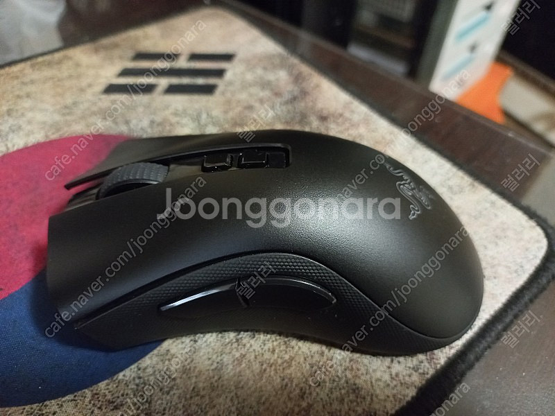레이저 데스에더 v2 pro 무선 마우스 팝니다.--3