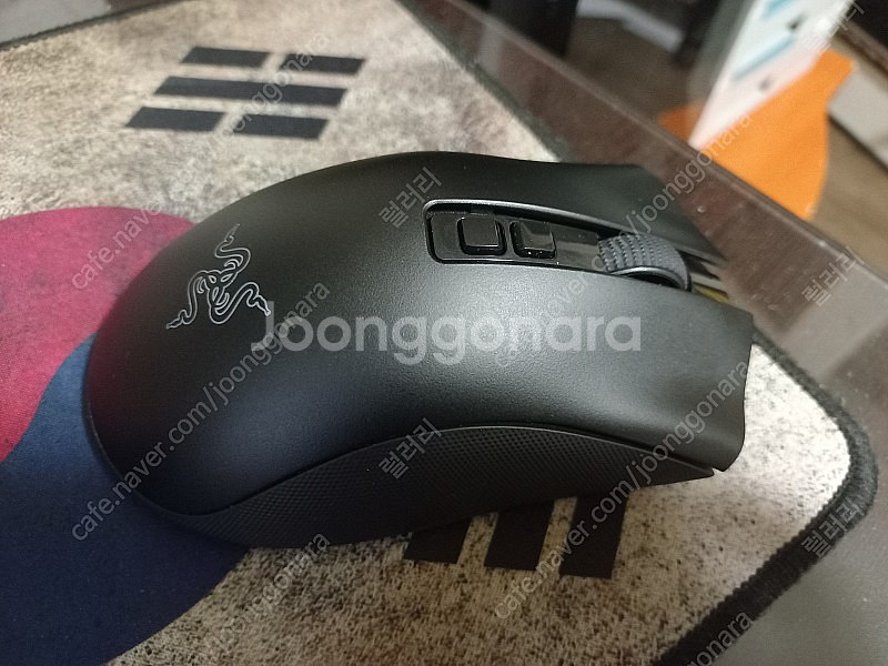레이저 데스에더 v2 pro 무선 마우스 팝니다.--4