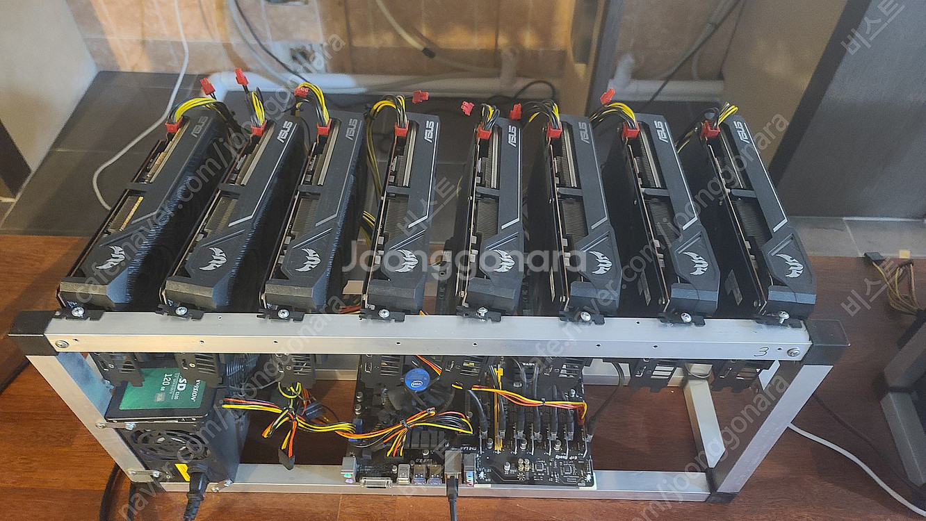 채굴기 5600xt 8way 3대 팝니다. 라데온 as...--1