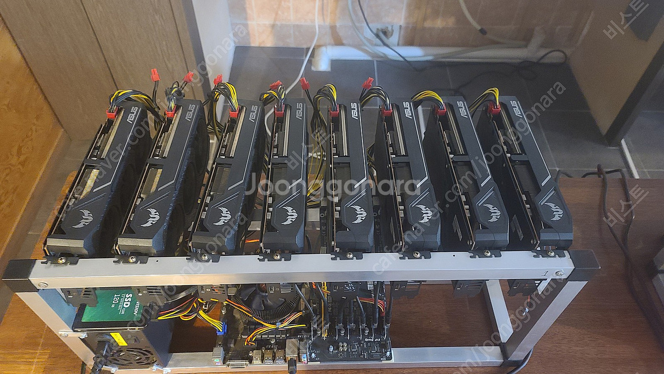 채굴기 5600xt 8way 3대 팝니다. 라데온 as...--2
