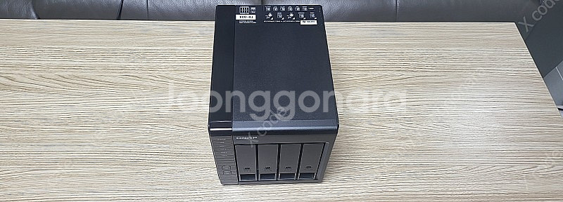 QNAP TR-004 4BAY DAS 팝니다.--1