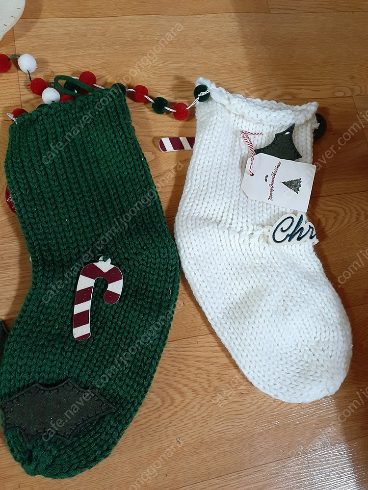 크리스마스 유리컵등 컵 새거입니다 양말 사용감있습니다 필요하신 분들은 편하게 사용하세요 세트 15000원 직거래 가... 이미지